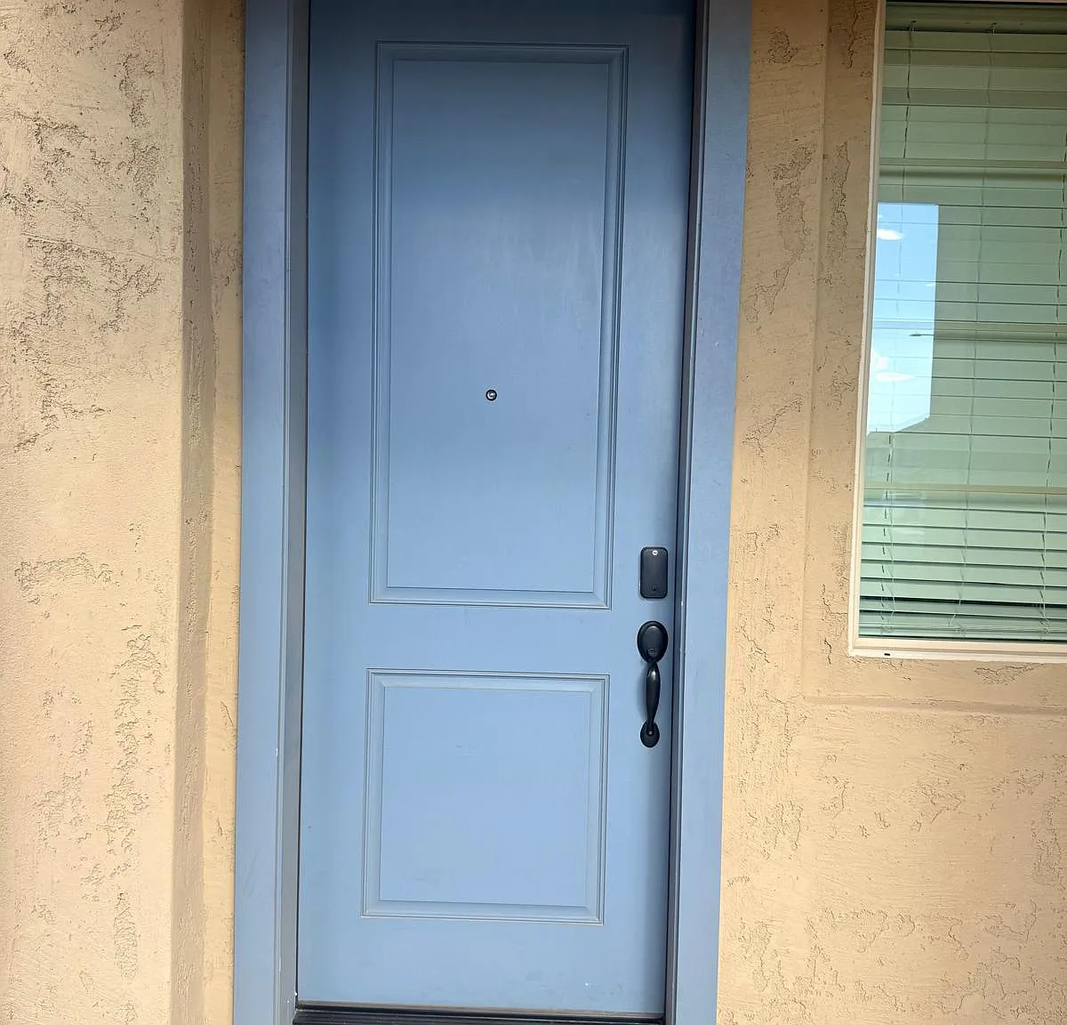 4 bed, 2.5 bath, 2450 sqft, $2,500 — Photo 3
