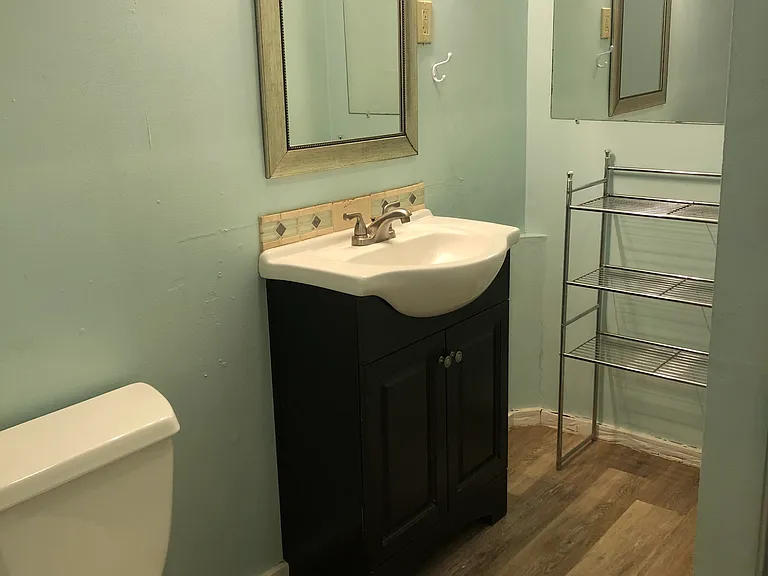 306 W Jefferson St — Photo 4