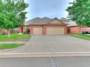 3012 Pine Hill Rd, Norman, OK 73072