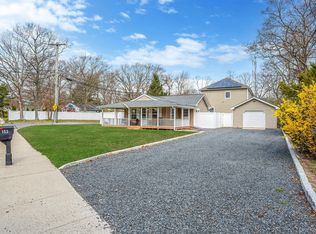 153 Canal Rd, Port Jefferson Station, NY 11776