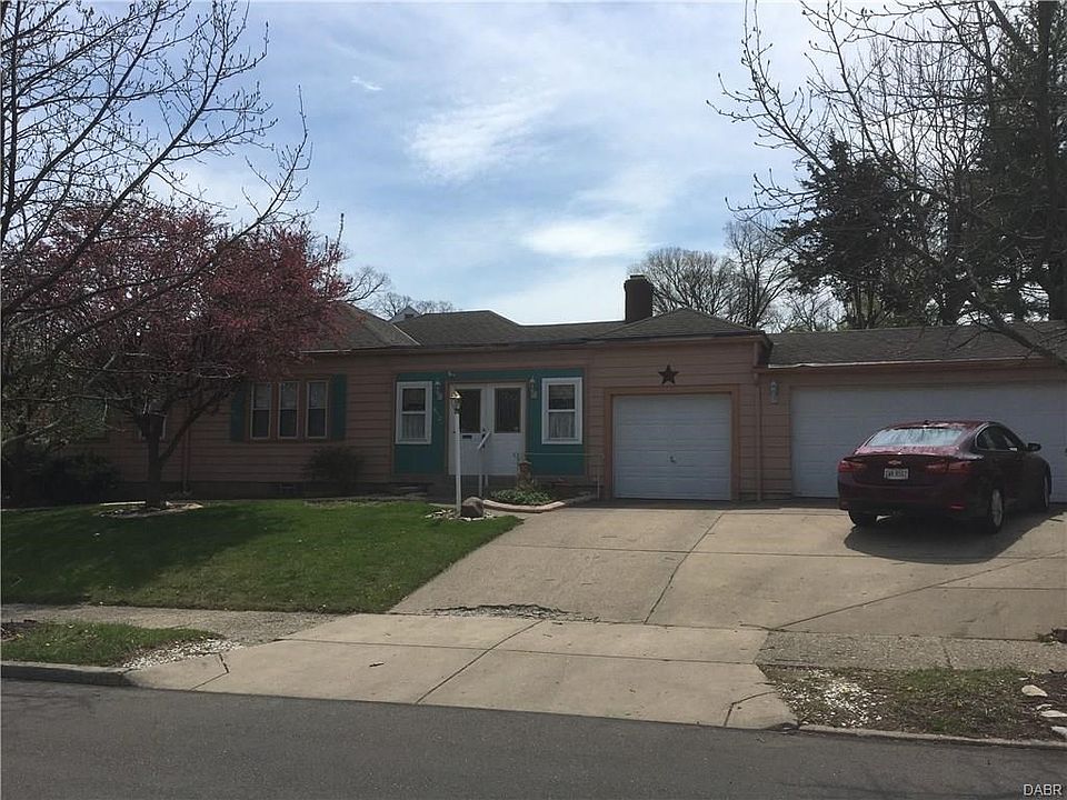 1st image of 4020 E 4th St