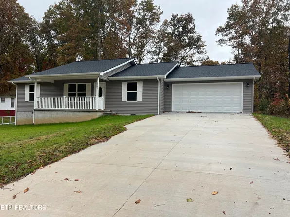 3002 Manhato Rd, Crossville, TN 38572