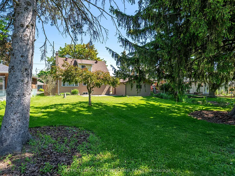 20 Delrex Blvd — Photo 38