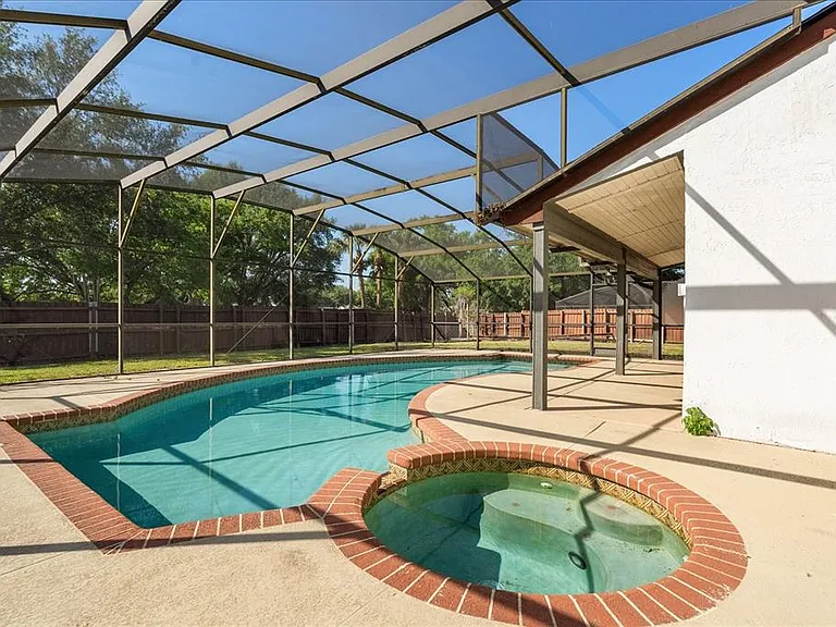 6135 Crystal View Dr — Photo 27