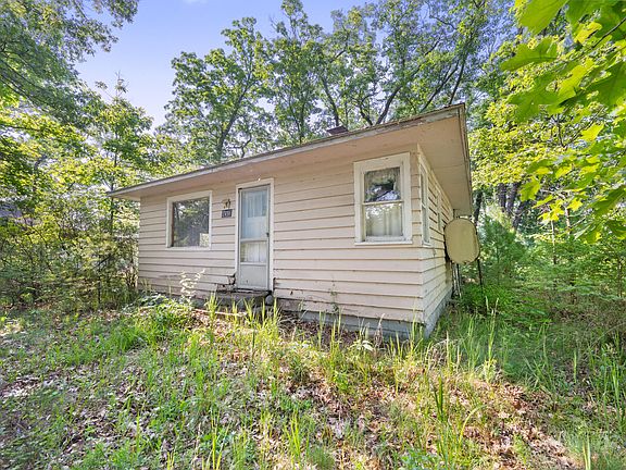 2nd image of 2456 Woodland Lake Dr