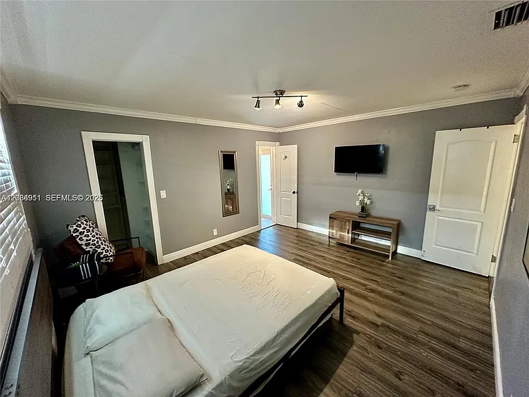 5424 Garfield St — Photo 47