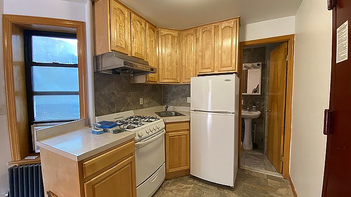 1st image of 63 Mott St APT 11
