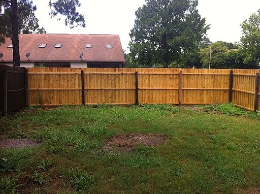 3rd image of 2750 Hunt Club Ln