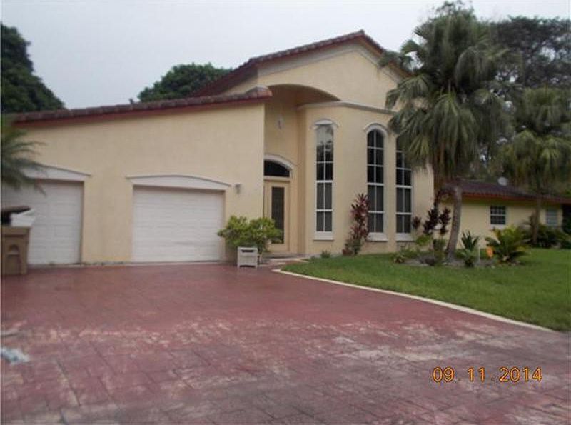 1st image of 6141 SW 51st Ct