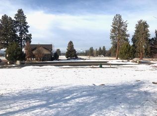 702 W View Loop, Sisters, OR 97759