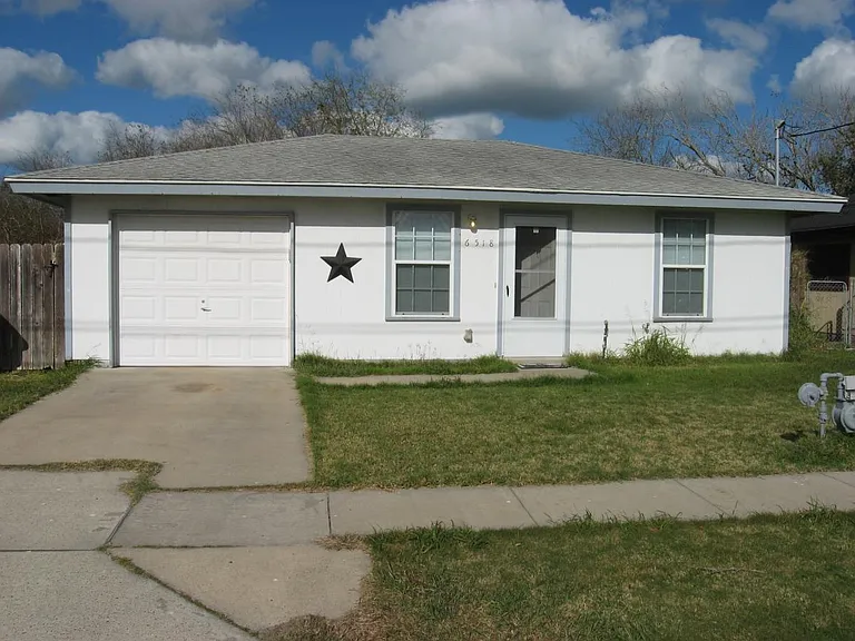 6518 Birmingham St — Photo 1