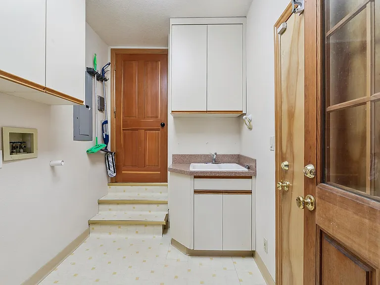 8740 SW Birchwood Rd — Photo 10