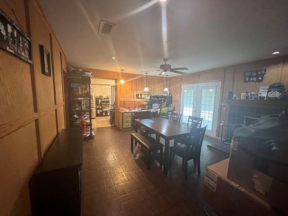 3rd image of 226 Glenwood Dr