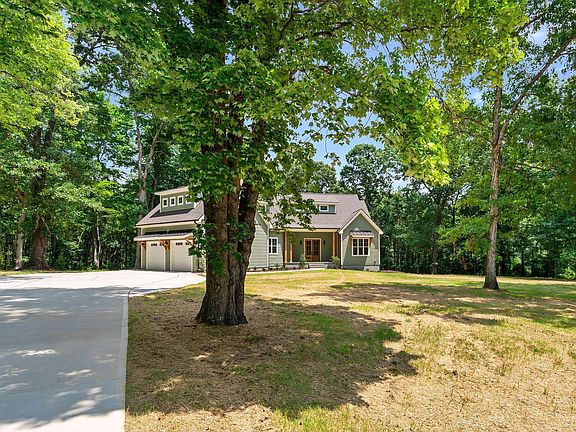 3rd image of 2317 Alex Cockman Rd