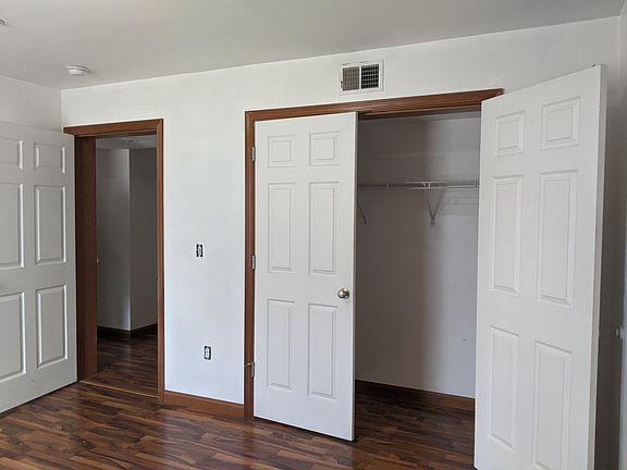 5th image of 456 2nd St APT 2