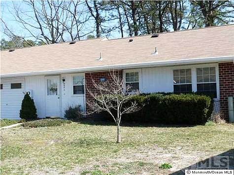 1st image of 806A Balmoral Ct