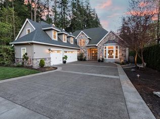 5250 SW Dawn St, Lake Oswego, OR 97035