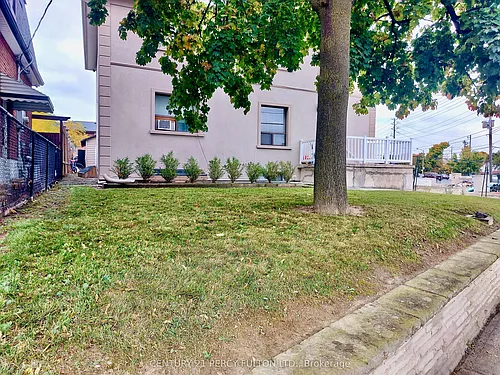 952 Scarlett Rd #2 Photo 1