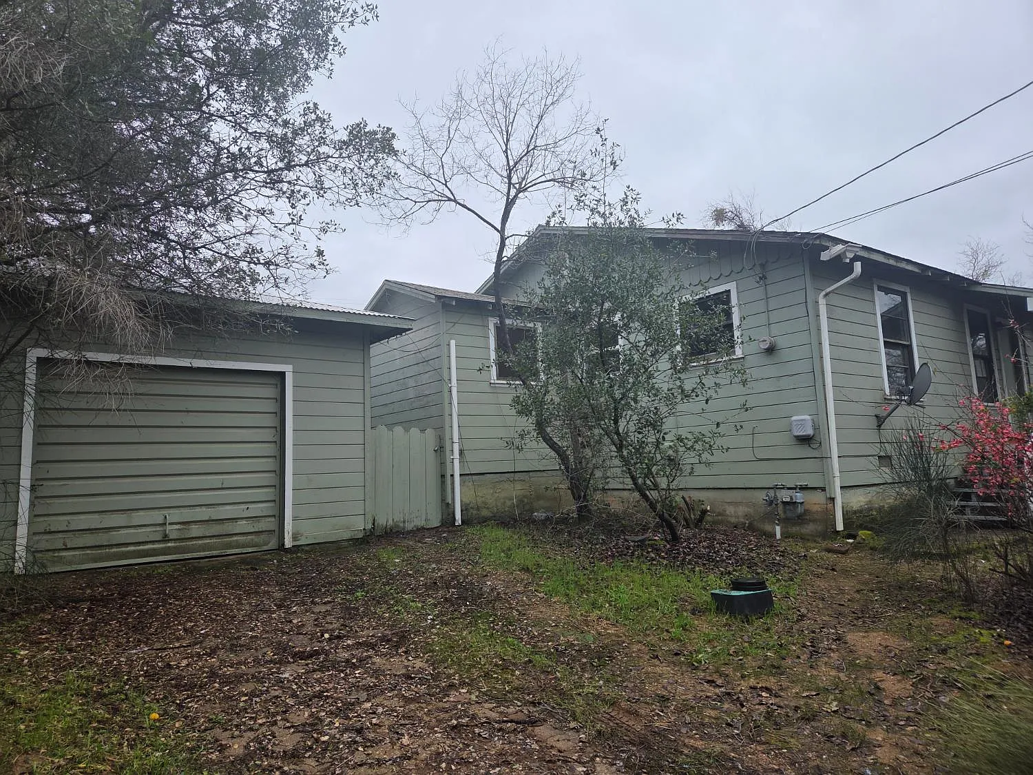 291 Sunset St photo 1