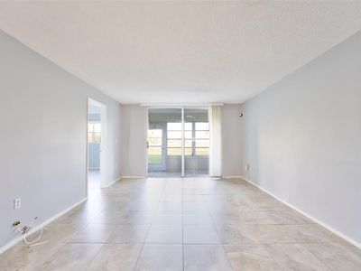 7991 N Sunrise Lakes Dr N #109, Sunrise, FL, 33322