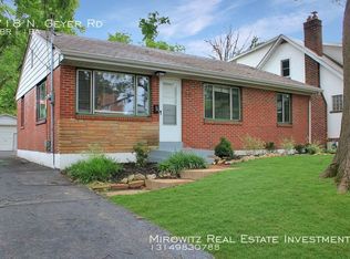 718 N Geyer Rd, Saint Louis, MO 63122