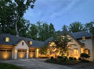 22 Loch Ridge Dr, Greensboro, NC 27408