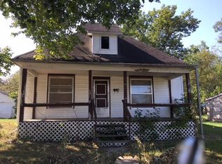 618 W North St, Mountain Grove, MO 65711