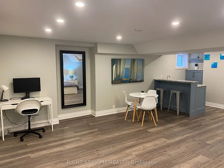 1570 Lewes Way #LOWER — Photo 8