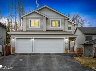 9134 Eagle River Ln, Eagle River, AK 99577