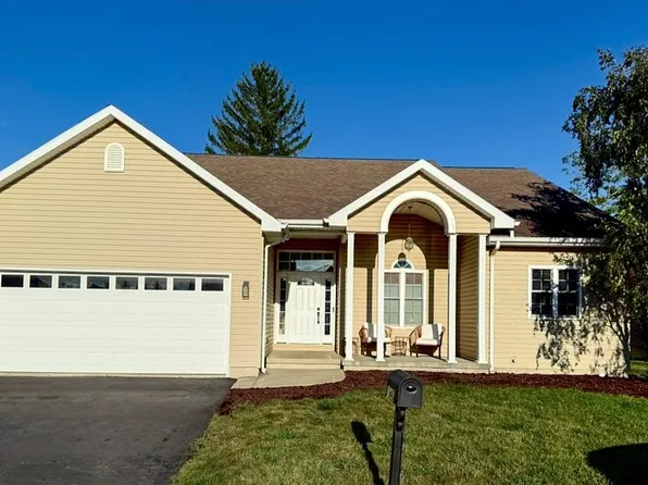 1945 Jamie Dr, Findlay, OH 45840