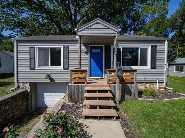 6120 Barton Ave, Shawnee, KS 66203