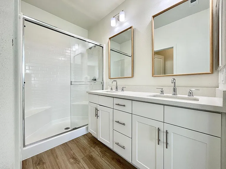 9305 E Heaney Cir — Photo 23