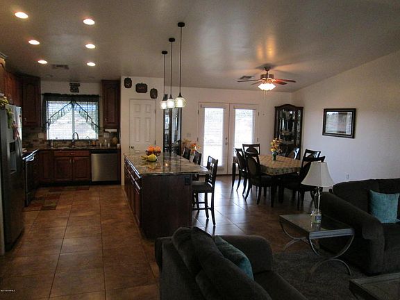 5th image of 1943 S Arrowhead Ln