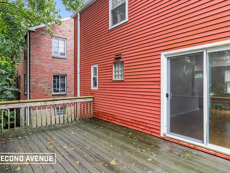 106 Watson Blvd — Photo 8