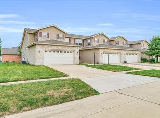 2523 Pembrook Point, Champaign, IL 61821