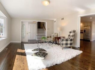 115 Woodside Ave, Wellesley, MA 02482