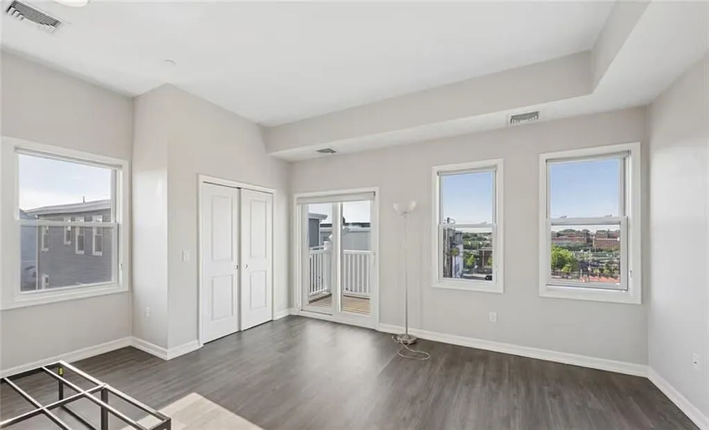 1 bed, 1.0 bath, 550 sqft, $1,850 — Photo 3