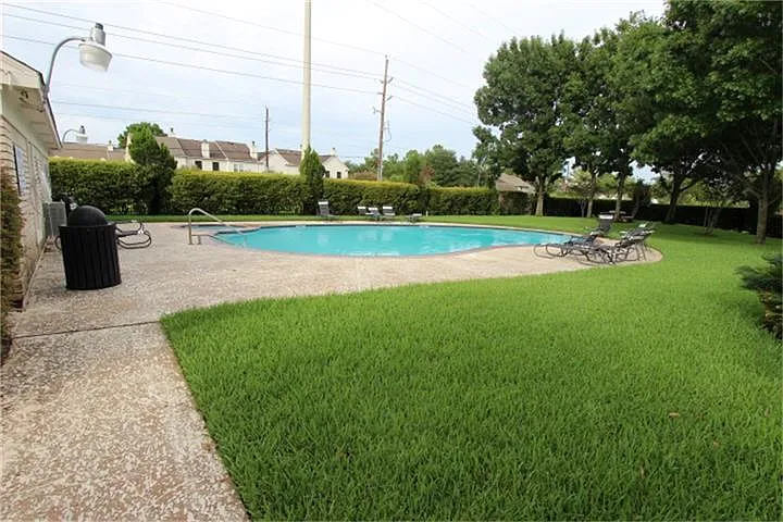 2930 Grants Lake Blvd #2305 — Photo 25