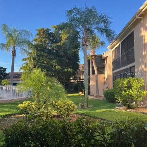 6301 Manatee Ave W — Photo 20