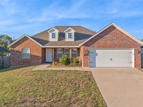 803 W Jillian St, Siloam Springs, AR 72761
