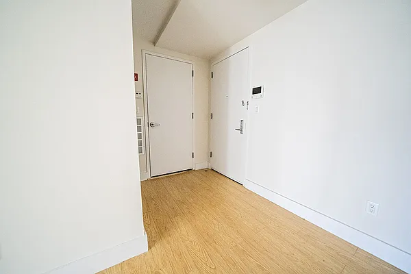 Rented by Level Group | media 8