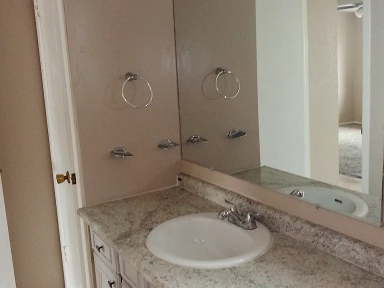 10512 Ashwood Dr #A — Photo 7