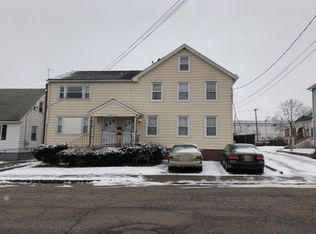 23 Perry St, Dover, NJ 07801