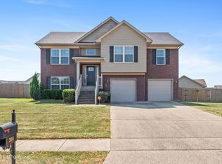 391 Gentry Crossings Blvd, Mount Washington, KY 40047