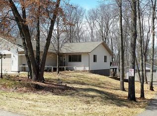 11852 Maplewood Dr, East Gull Lake, MN 56401