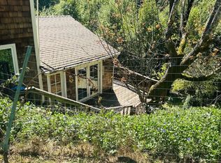 20899 Aldercroft Heights Rd, Los Gatos, CA 95033