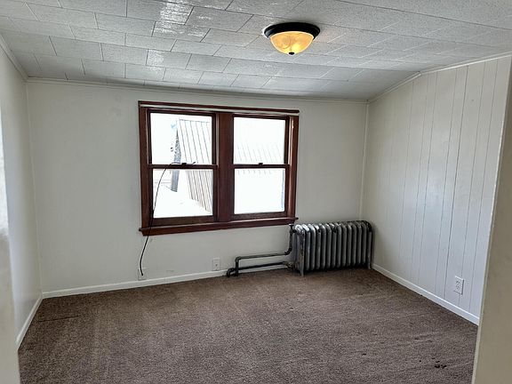 4th image of 218 2nd St N #3