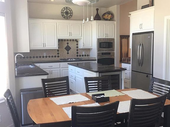 2nd image of 825 Valvista Way