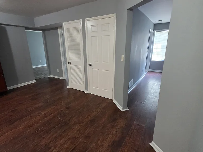 5152 Selene Dr — Photo 9