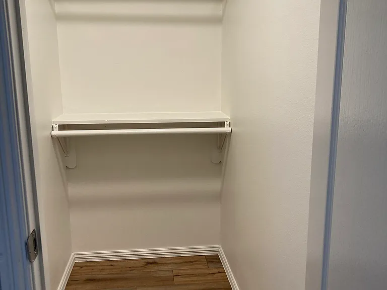 910 English Ave — Photo 31